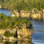 Cliffs along Summerville Lake