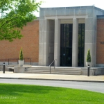 Entrance to Huntington Museum of Art