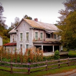 Farmhouse and garden at Rockport