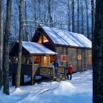 Vacationers arrive at cabin near Fayetteville