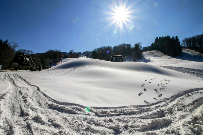 Snow lays thick on the slopes at Canaan Valley Resort near Davis, West Virginia.