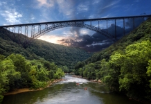 Resort re-introduces sunset rafting trips in the New River Gorge Sunset In The New River Gorge in West Virginia