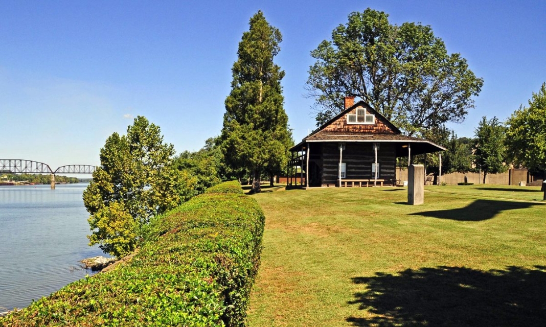 The old cabin at Tu Endie Wei Park