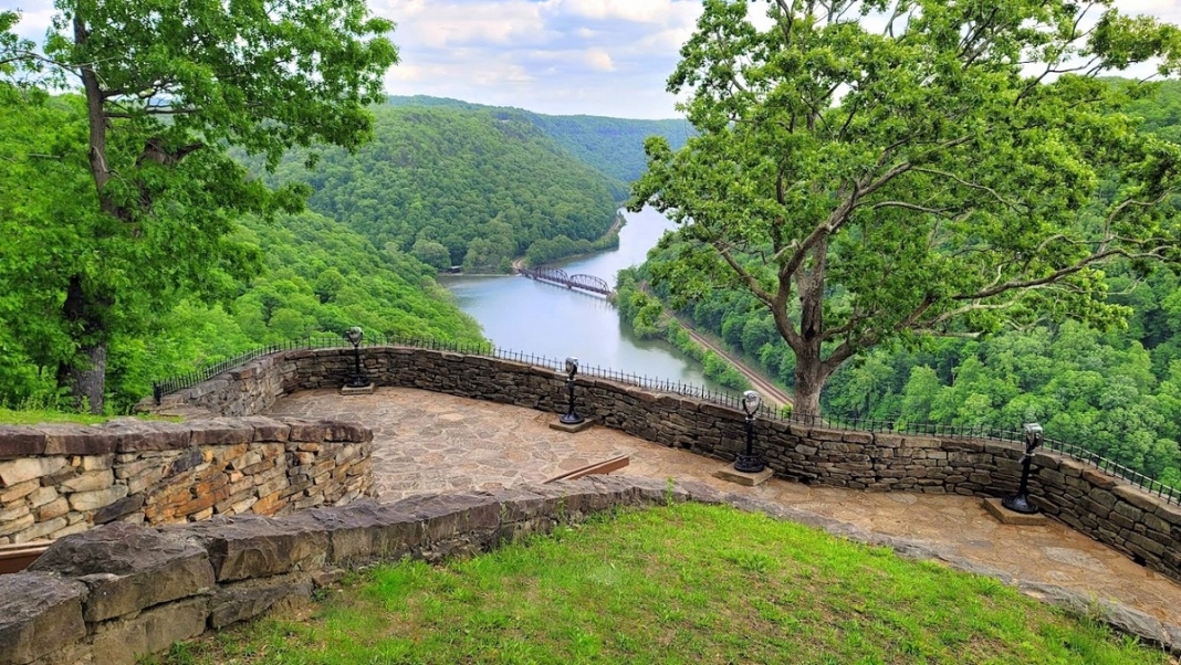 Benedum foundation awards $50,000 to West Virginia State Parks Foundation