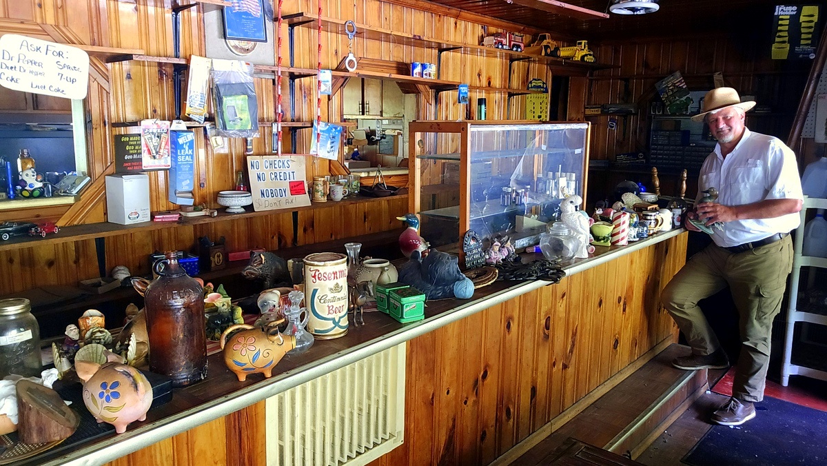 Retro commercial realty for sale near Hatfield-McCoy ATV trails in West Virginia